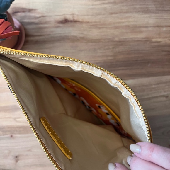 Rachel Pally fold over clutch - Picture 3 of 4